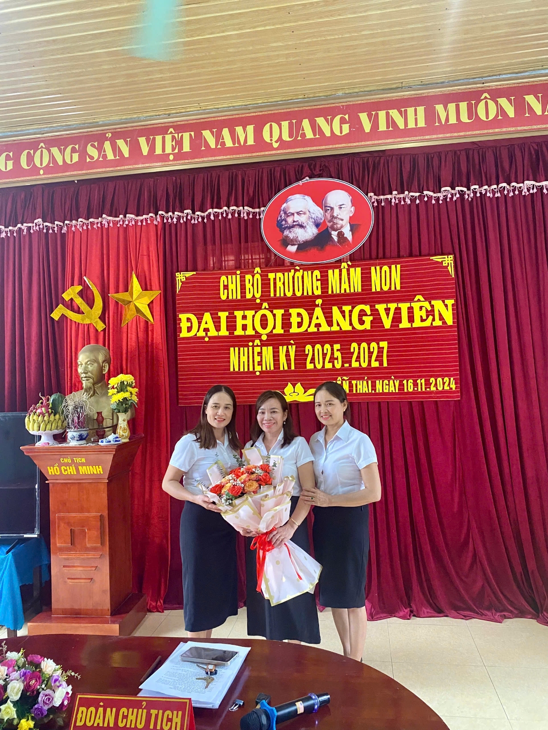 Ban chi ủy
